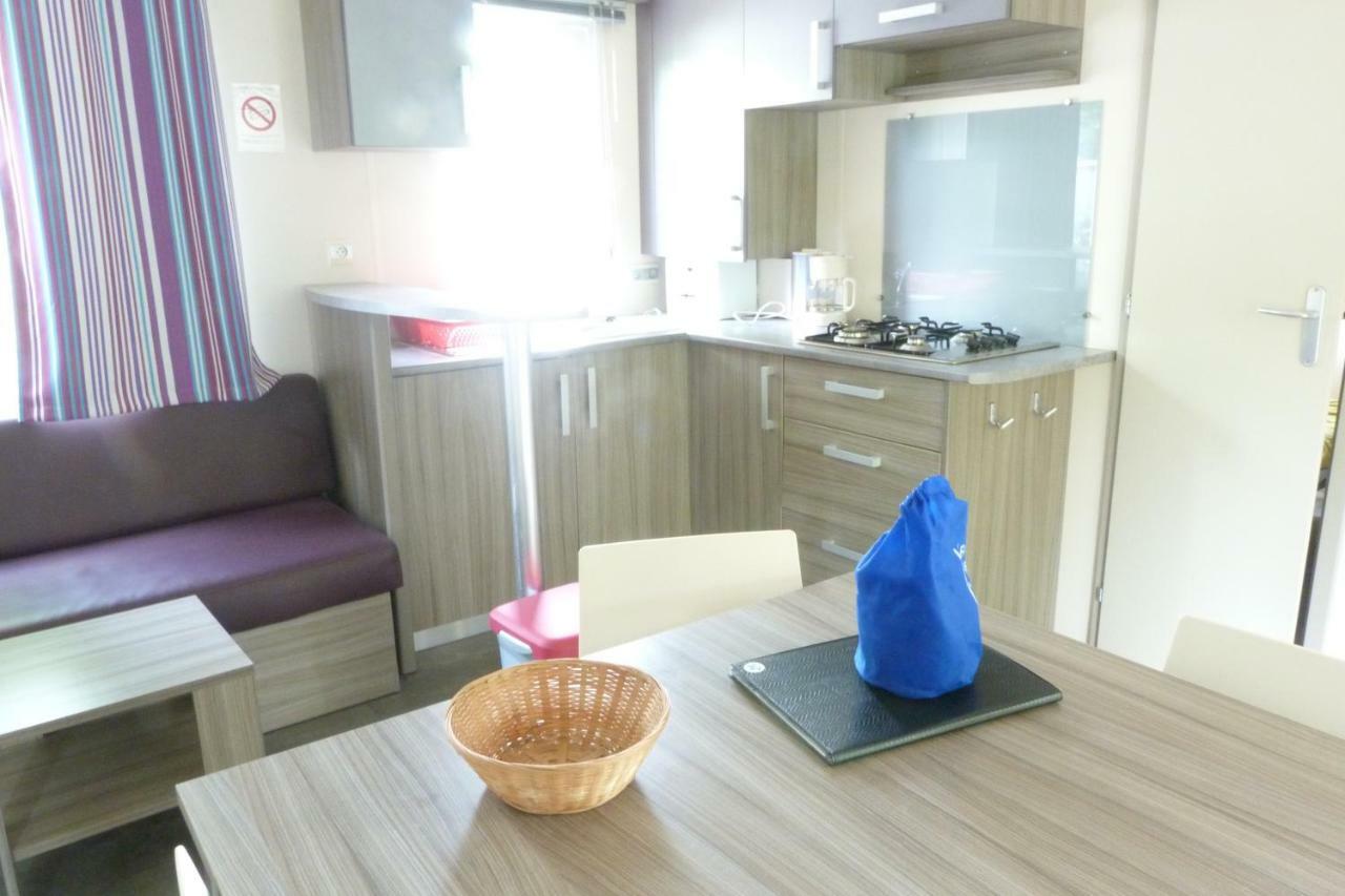 Camping L'Eau Vive Hotel Dauphin Ngoại thất bức ảnh