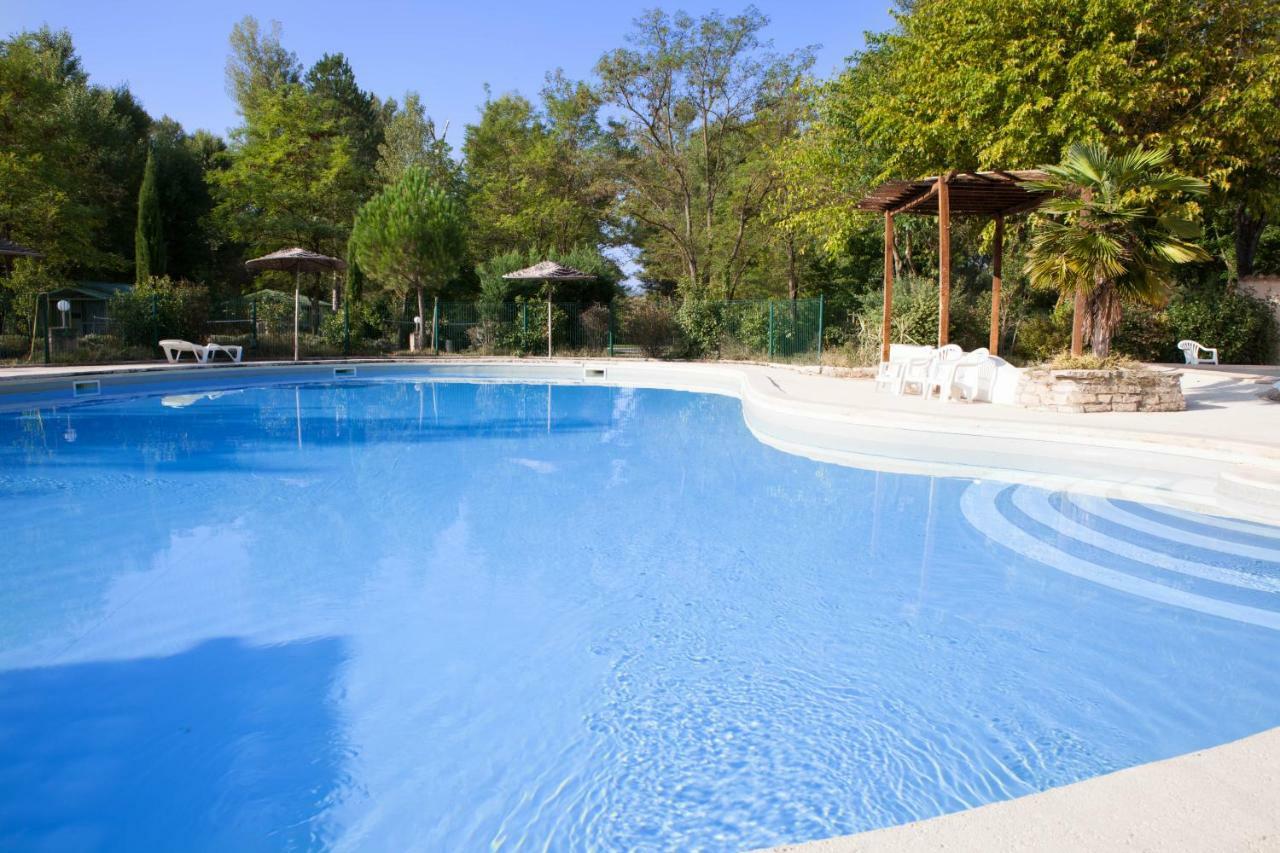 Camping L'Eau Vive Hotel Dauphin Ngoại thất bức ảnh
